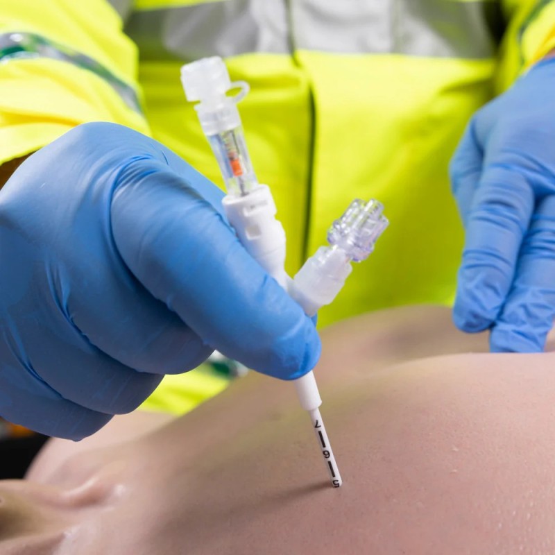 Pneumofix-8 decompression needle | IES Medical Pneumofix-8 decompression needle | IES Medical